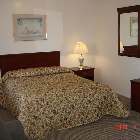 פנטיקטון Beachside Motel מראה חיצוני תמונה